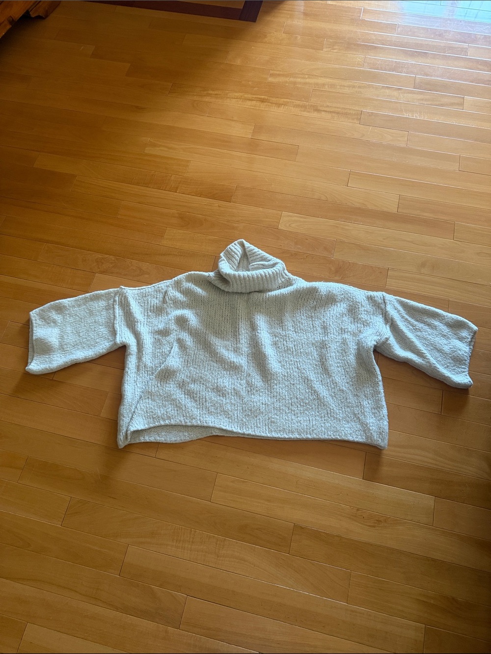 Women's Cream Cropped Turtleneck Sweater